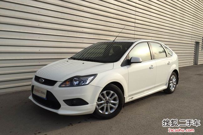 兰州-福特福克斯三厢2013款三厢经典 1.8l 自动百万纪念版