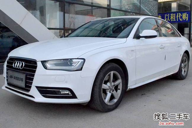 奥迪A4L2015款35 TFSI 自动标准型