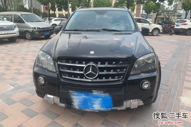 奔驰ML63 AMG2011款ML 63 AMG