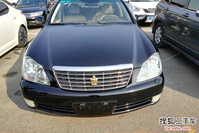 丰田皇冠2006款2.5L Royal 真皮版