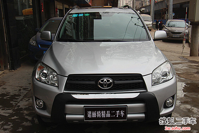 丰田RAV42010款2.0L 自动豪华升级版