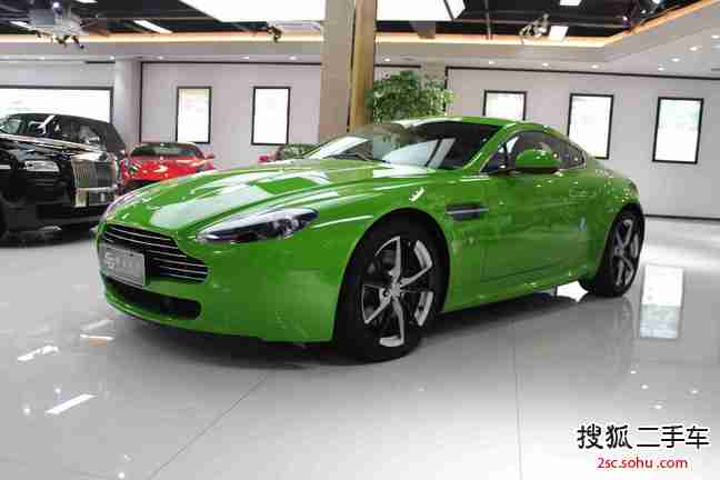 阿斯顿马丁V8 Vantage2010款4.7 Sportshift Coupe