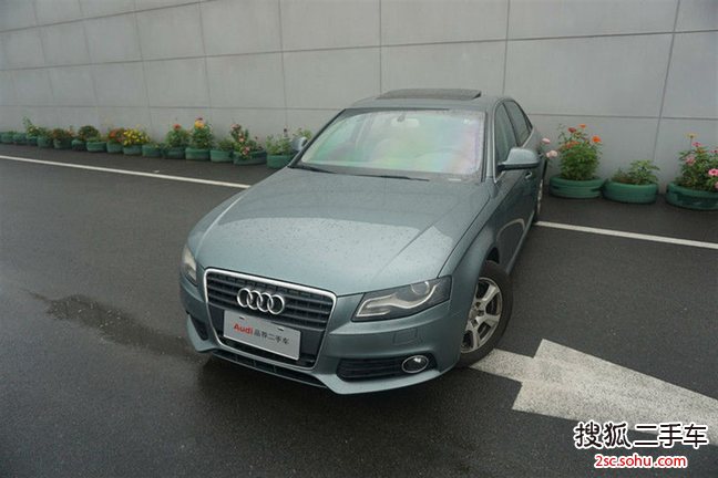 奥迪A4L2010款2.0TFSI 技术型