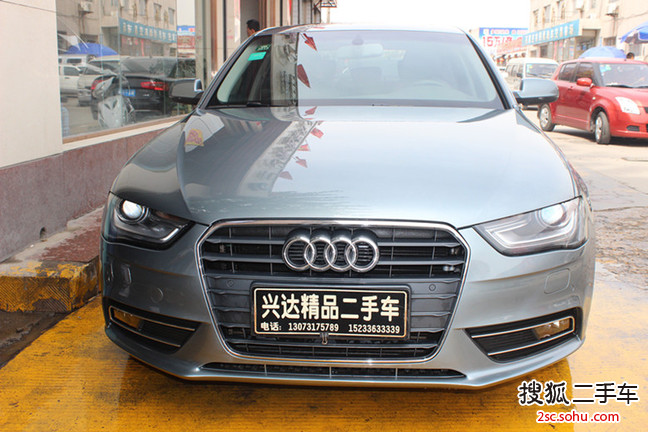 奥迪A4L2012款2.0TFSI 舒适型