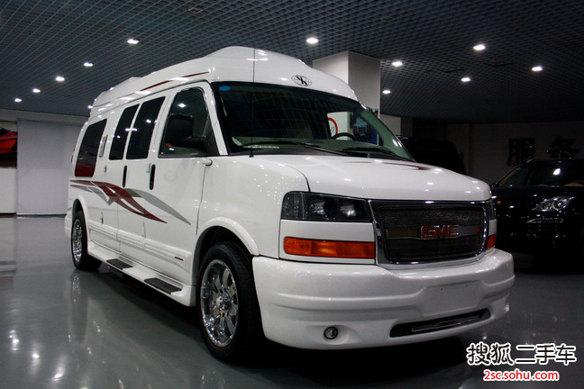 GMC Savana2013款6.0L 豪华隐私屏版7座