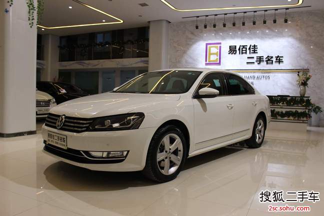 大众帕萨特2015款1.8TSI 自动尊荣版