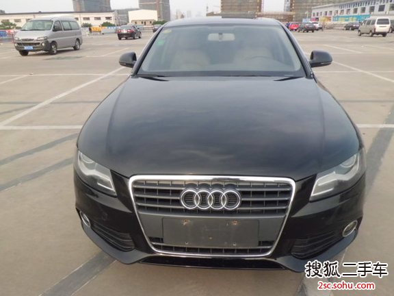 奥迪A4L2010款2.0TFSI 豪华型