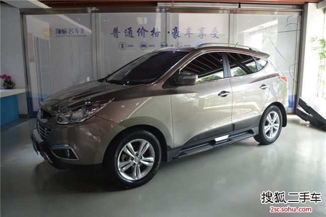 现代ix352010款2.0L 自动两驱精英版GLS 