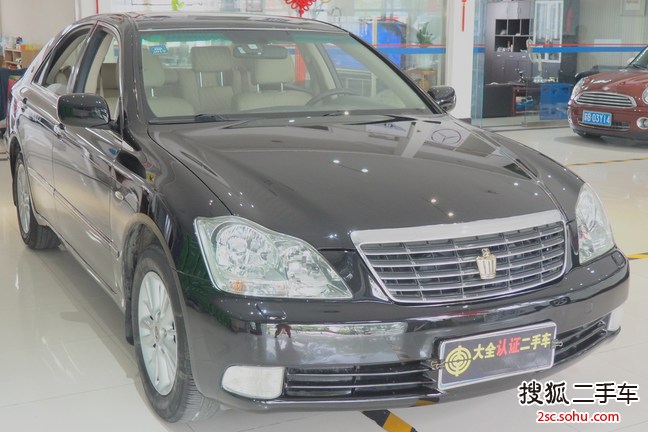 丰田皇冠2007款2.5L Royal 真皮版