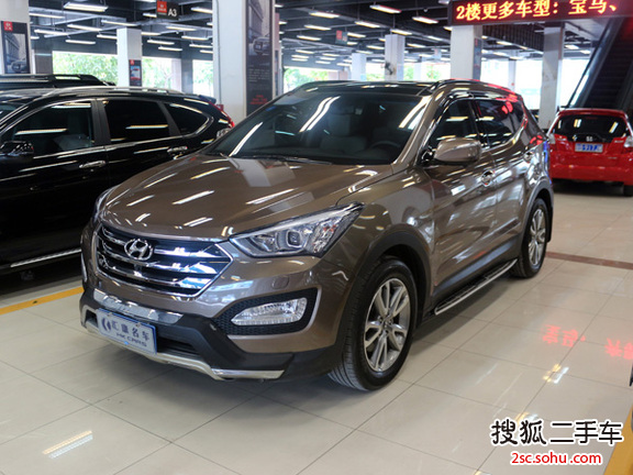 现代全新胜达2013款2.4L 自动四驱尊贵型