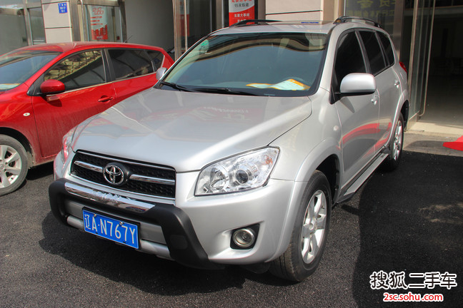 丰田RAV42009款2.4L 自动豪华导航版