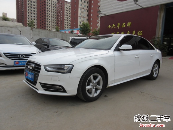 奥迪A4L2013款35 TFSI 自动标准型