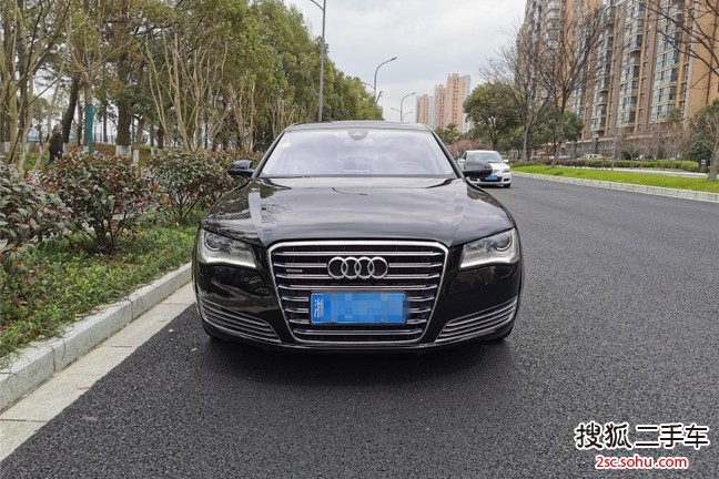 奥迪A8L2014款50 TFSI quattro豪华型