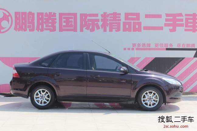 福特福克斯三厢2011款1.8L 手动舒适型