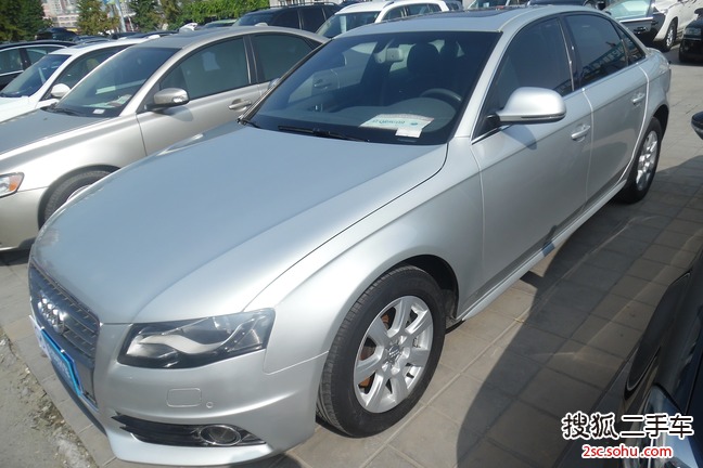 奥迪A4L2009款2.0TFSI 标准型