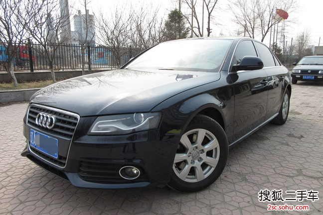 奥迪A4L2010款2.0TFSI 舒适型