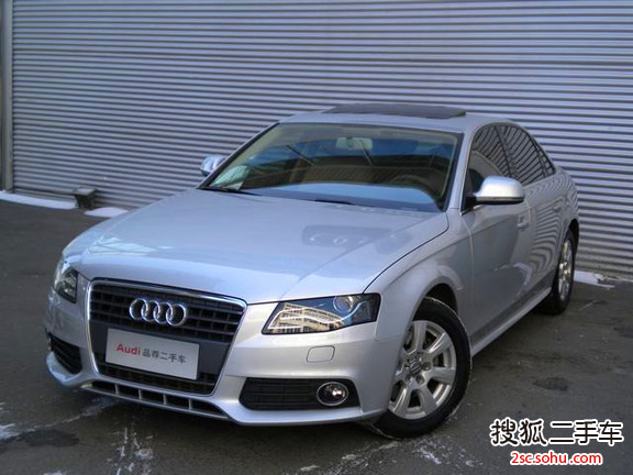 奥迪A4L2010款2.0TFSI 标准型