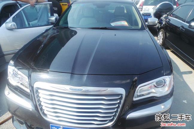 克莱斯勒3002013款300C 3.6L 尊崇版