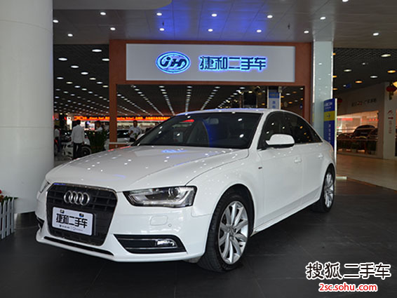 奥迪A4L2013款35 TFSI(2.0T)自动标准型