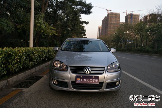 大众速腾2011款1.4TSI 自动豪华型