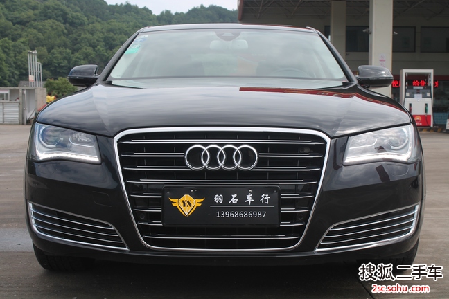 奥迪A8L2013款30 FSI 舒适型