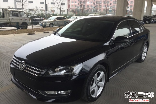 大众帕萨特2012款1.8TSI DSG尊荣版