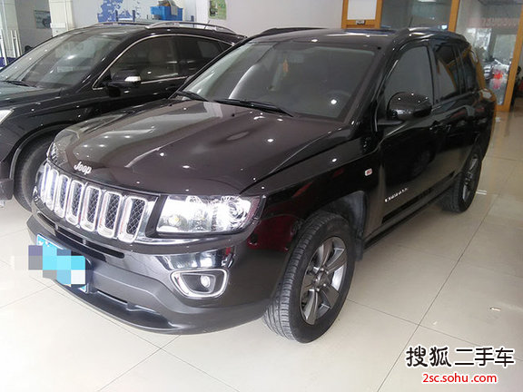 Jeep指南者2014款改款 2.4L 四驱舒适版