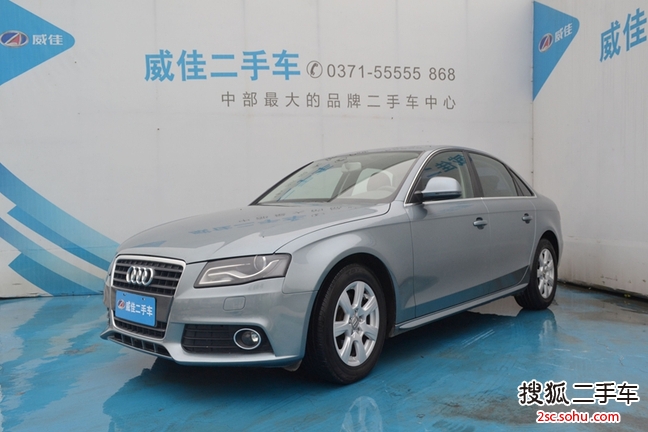 奥迪A4L2010款2.0TFSI 标准型