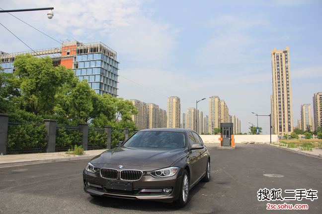 宝马3系2013款320Li 豪华设计套装