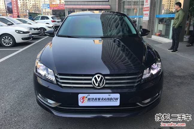 大众帕萨特2015款1.8TSI 自动尊荣版