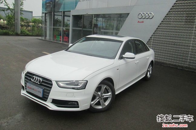 奥迪A4L2015款45 TFSI quattro个性运动型