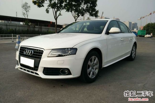 奥迪A4L2011款1.8TFSI 舒适型