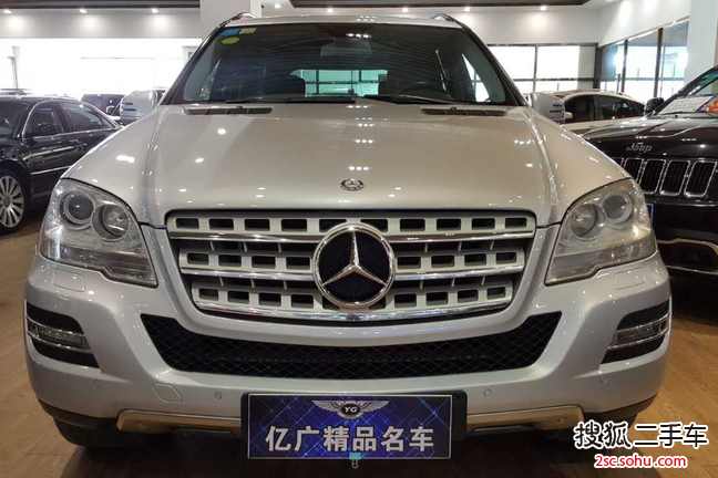 奔驰M级2010款ML300 4MATIC