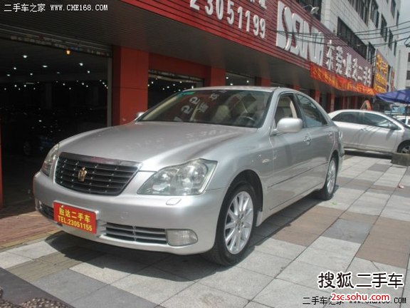 丰田皇冠2005款3.0L Royal Saloon G VIP