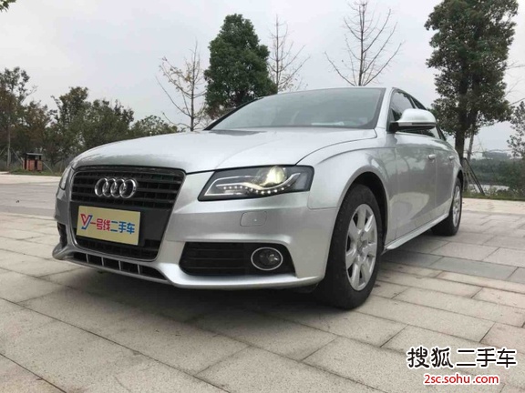 奥迪A4L2010款2.0TFSI 舒适型