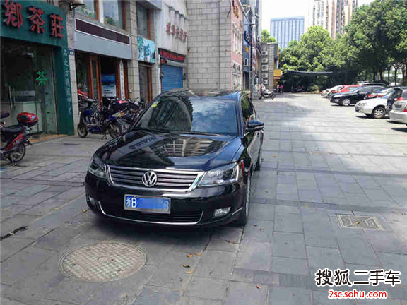 大众帕萨特2011款1.8TSI AQ 尊荣版