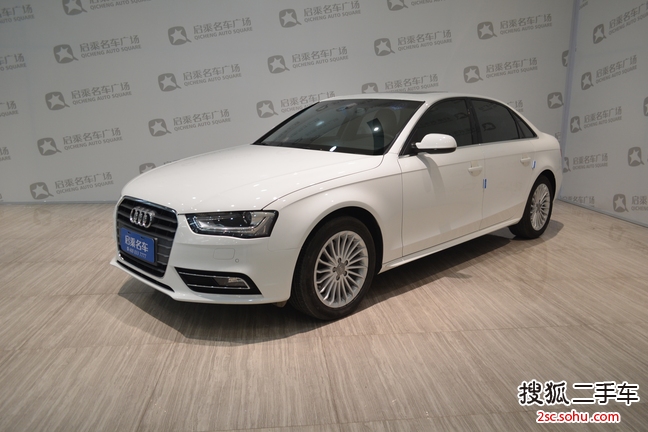 奥迪A4L2013款30 TFSI(1.8T)自动舒适型