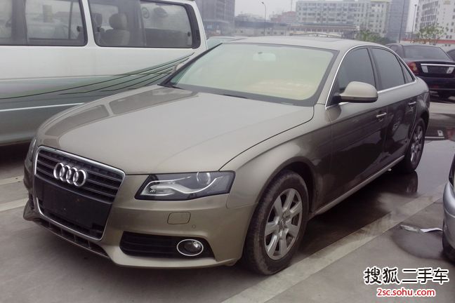 奥迪A4L2011款2.0TFSI 舒适型