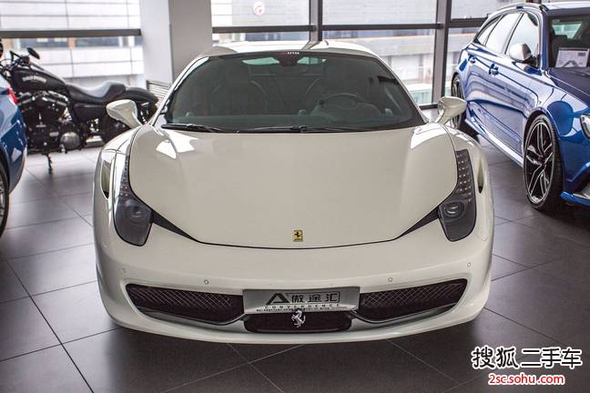 法拉利4582011款4.5L Italia