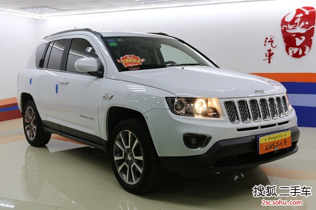 Jeep指南者2014款2.0L 两驱豪华版