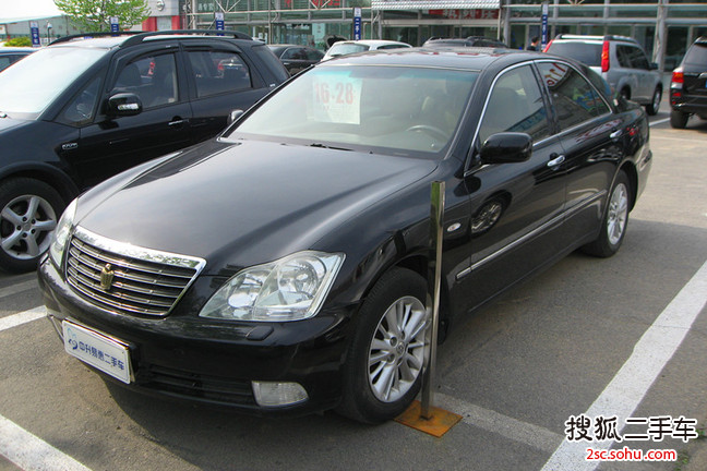 丰田皇冠2008款3.0L Royal 真皮版