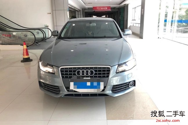 奥迪A4L2012款2.0TFSI 技术型