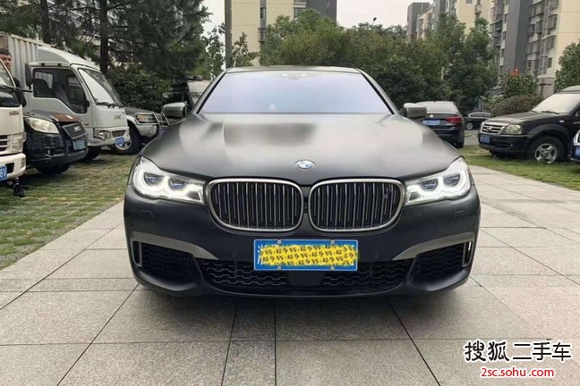 宝马7系2017款M760Li xDrive 卓越奢华版