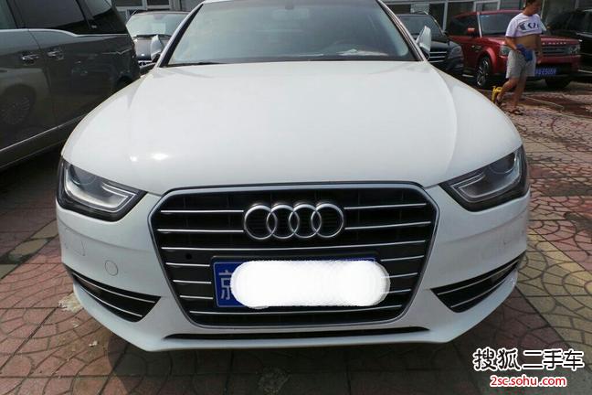 奥迪A4L2013款35 TFSI(2.0T)自动技术型