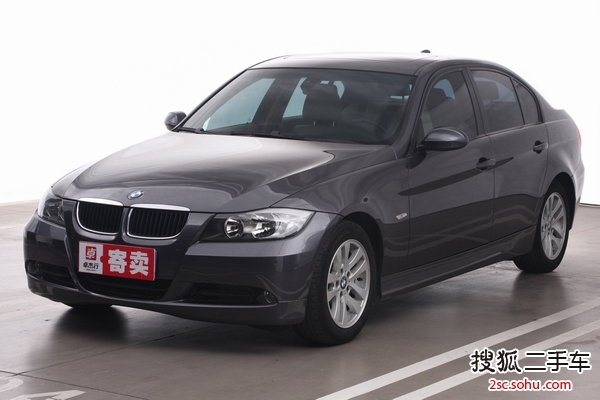 宝马3系-320i-2.0手自一体豪华型