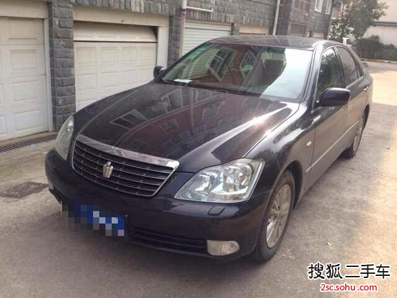 丰田皇冠2010款2.5L Royal