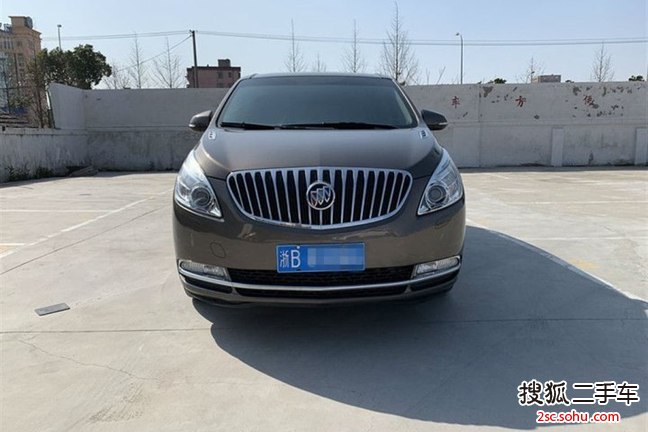 别克GL82014款3.0L XT豪华商务旗舰版