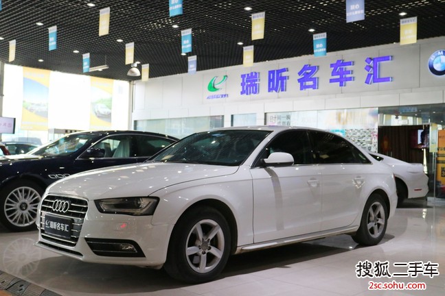 奥迪A4L2013款35 TFSI 自动舒适型