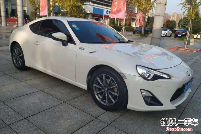 丰田862014款2.0L 自动豪华型 