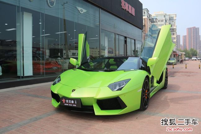 兰博基尼Aventador2013款LP700-4 敞篷版